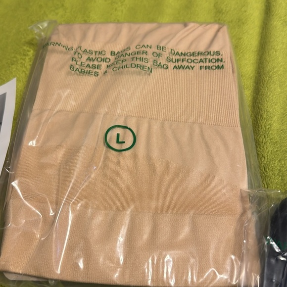 2 Pairs CALIFORNIA BEAUTY SLIM N LIFT BODYSHAPING UNDERGARMENT SLIMMING Sz Large - Picture 3 of 6